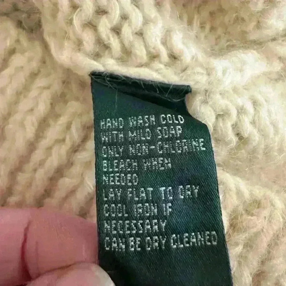 Lauren Ralph Lauren Exclusive Hand Knit Womens L‎ V-Neck Pullover Wool Sweater - Picture 4 of 9